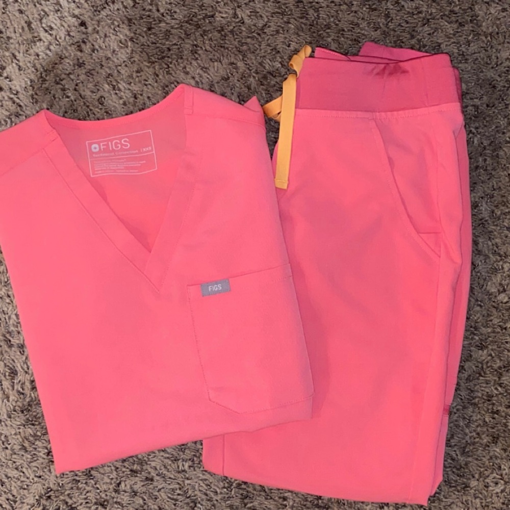 Figs Scrub Set Neon Pink